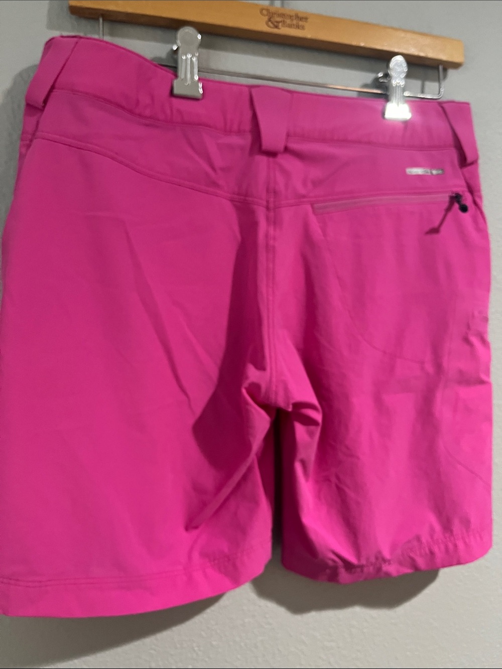 Salomon Women’s Hot Pink Technical Shorts size 6 US - Picture 3 of 9